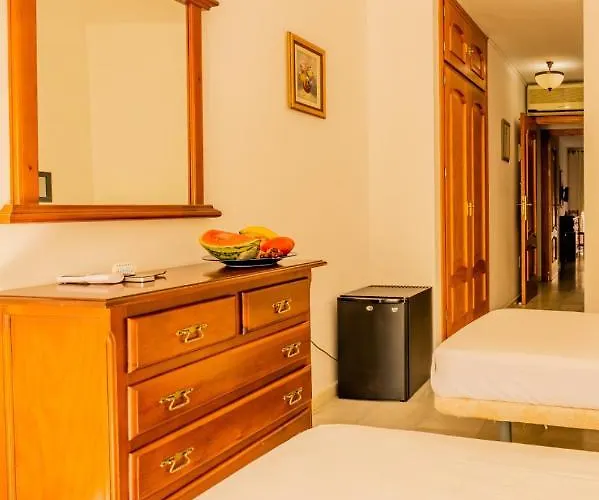 La Morena Bed & Breakfast 3*