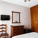 La Morena 3*