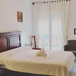 La Morena 3*