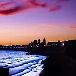 La Morena Oda ve Kahvaltı 3*
